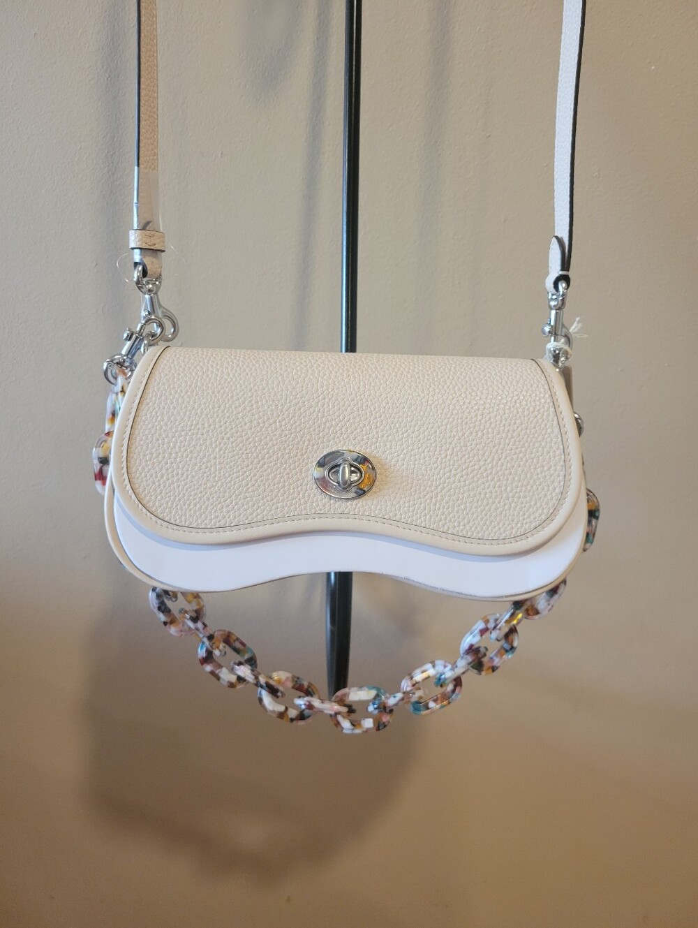 Coachtopia Wavy Dinky Chic Cream Shoulder Bag with Multicolor Chain Strap. - Picture 12 of 12